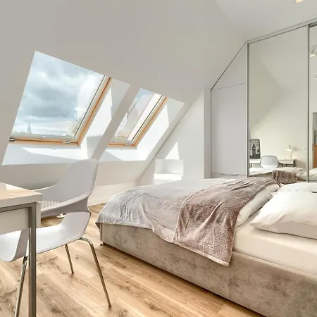 Апартаменты 5000 Rynek Sienny Stare Bulwary No 1 *