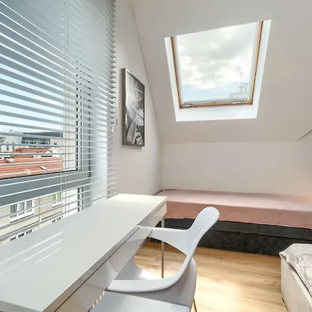 Апартаменты 5000 Rynek Sienny Stare Bulwary No 1